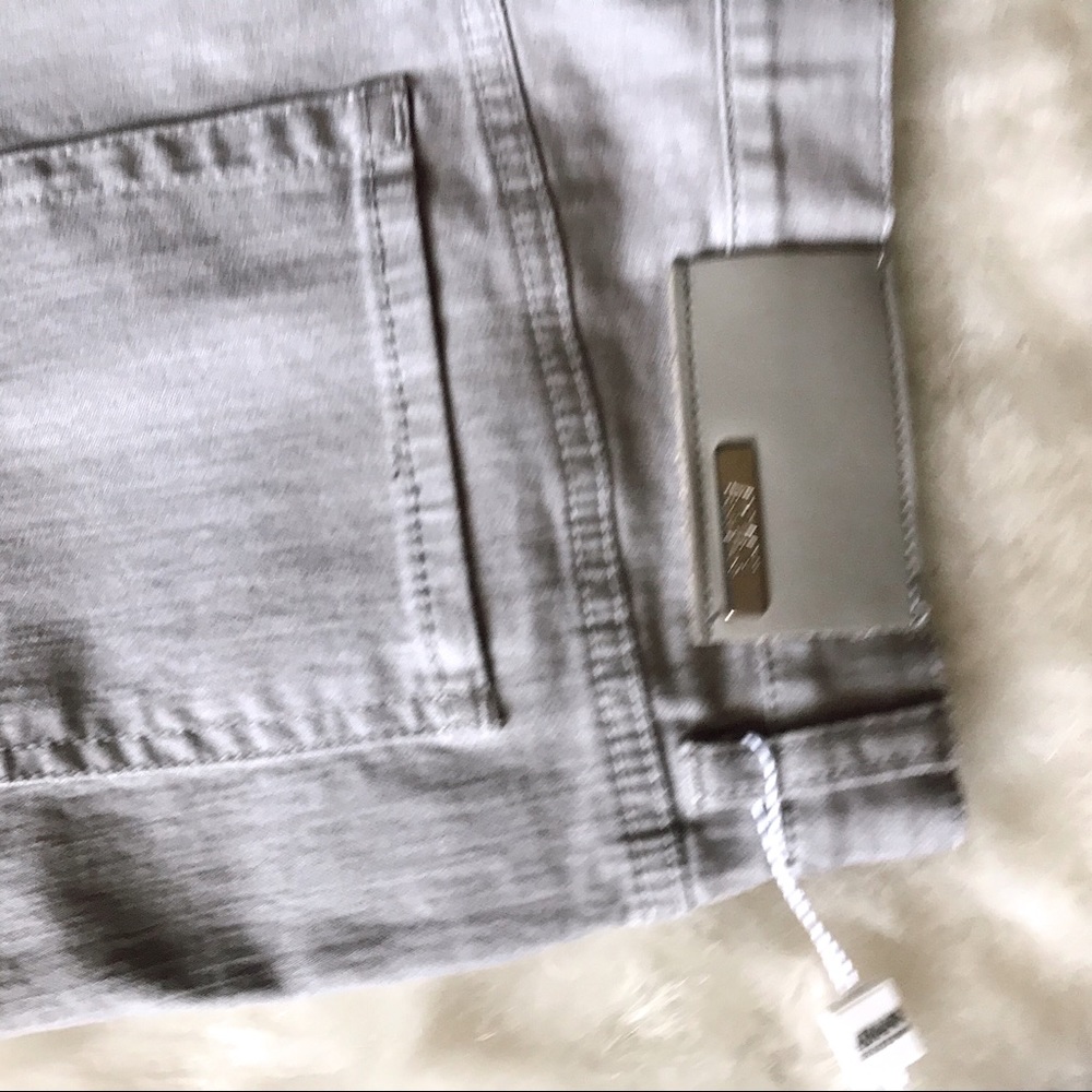 ✨HOST PICK✨ ARMANI COLLEZIONI NWT light grey jeans - Picture 8 of 8